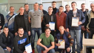 НАГРАДЫ НАШЛИ СВОИХ ГЕРОЕВ